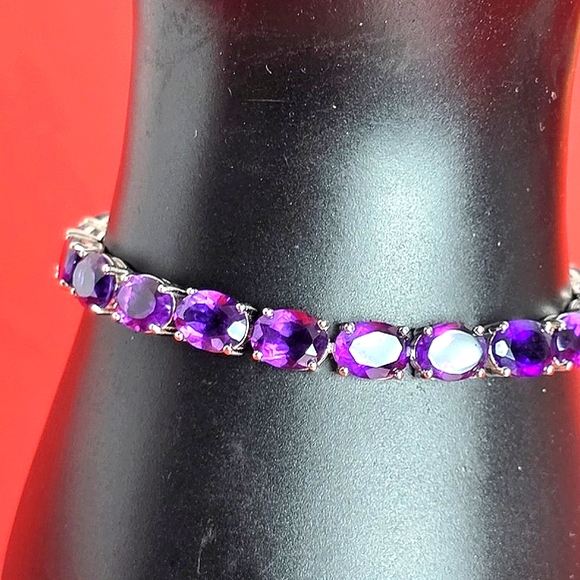 925 Sterling Silver Bracelet 7.0" with Natural Amethyst 6x8mm Gemstone - Picture 7 of 10